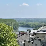 L'echauguette Du Mont Glonne *