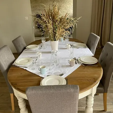 Holiday home L'echauguette Du Mont Glonne *