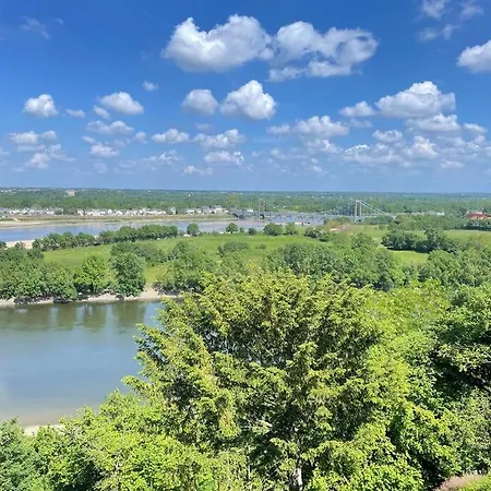 Ferienhaus L'echauguette Du Mont Glonne