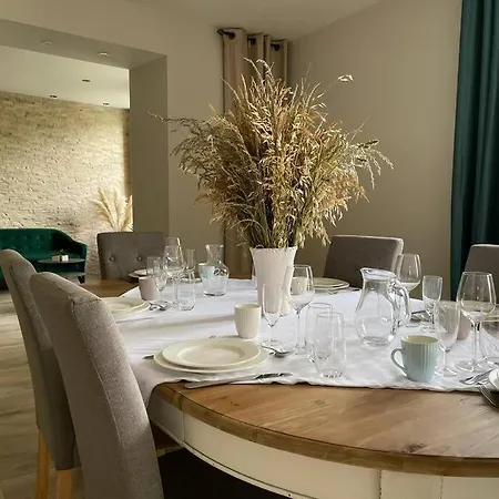 L'echauguette Du Mont Glonne *