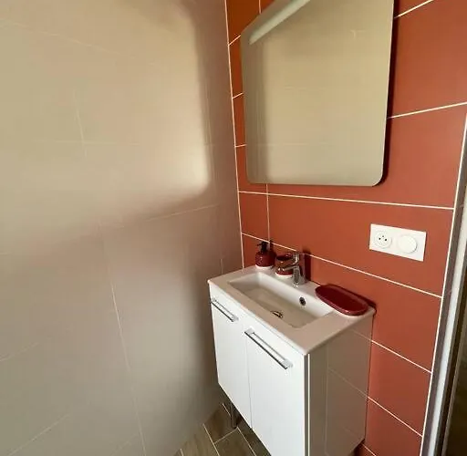 L'echauguette Du Mont Glonne Дом отдыха